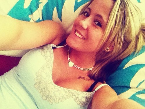 JanellEvans_CG's profile picture. You'll find out sometime, so I'm going to be honest. I like to party; drinking, smoking and fucking are for sure my hobbies. Don't like me? Fuck off! niall :)