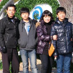 낼모래면 50이된다.건축일 집수리 방수,지붕공사일을하며 아들 둘을 가진 멋진 가장이다