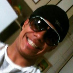 Sou o que sou porque vivo da minha maneira... Você procurando respostas olhando pro espaço, e eu tão ocupado vivendo... Eu não me pergunto, Eu faço! #Leão