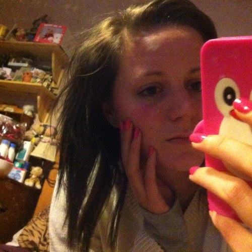 KristyLeighSG1's profile picture. Twenty One .xox. Engaged .xox. Hertfordshire .xox. The Simplest Way To Cure Sadness Is To Smile .xox.