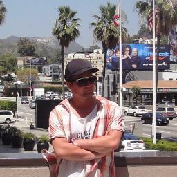 Romanes23's profile picture. 