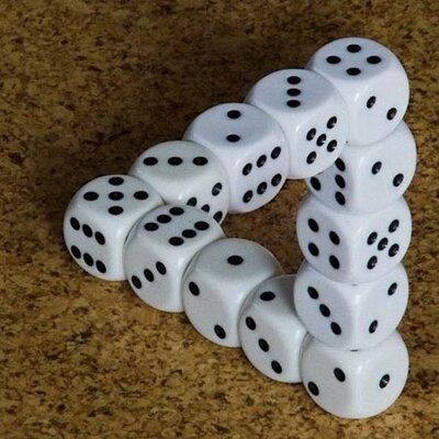 りんご星人 人狼tlになってる 以前10人くらいでプレイした時 進行役 夜になりました 皆さん顔を伏せて下さい 狼は顔を上げて誰を食べるか指差して下さい 狼 はい おいこら ゲームの主旨を理解してない狼がいるぞ 素直でいい奴なんだけどね