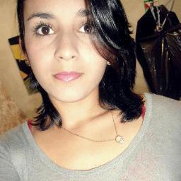 Pequena, feia e chata  :P