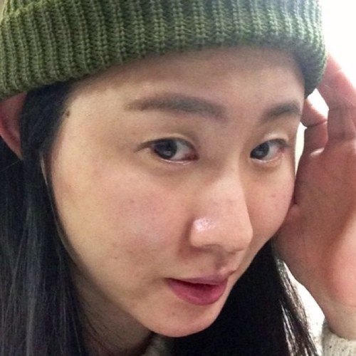 hellowmiru's profile picture. 사람사는 이야기, 손편지, 아날로그, 소설책, 그리고 하나님을 사랑하는 이.