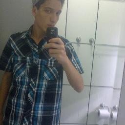 me add lá no face http://t.co/TddHmffg