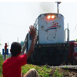 :: SMPN 12 JEMBER  | REONER | WOTA | C1 91 , C3 39 , B1 35 | RAILFANS DAOP 9 ::

jember +89