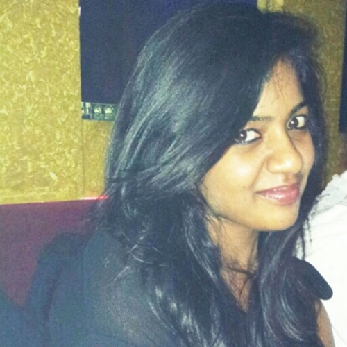 lipstick and kajal obsessed, love for antique stuff, Rihanna my all time fav.
Dreamer and I ❤️ Myself