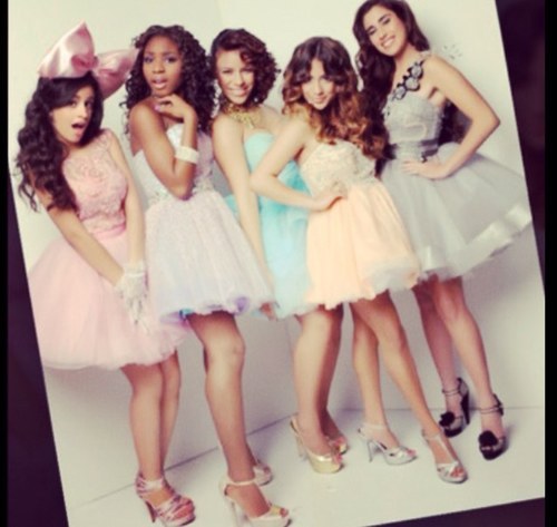 official fanabse of @FifthHarmony from Indonesia. always support them =)