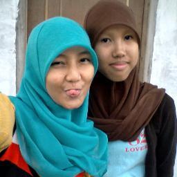 •Stalker •Youngest •Dreamer ƪ(˘ڡ˘)ʃ buatlah dirimu lebih indah daripada hari ini (◦'⌣')♥ ('⌣'◦) follback? Mention saja! Unfoll me? Unfollback ƪ(ړײ)ƪ