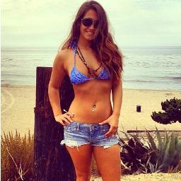 BellaEveL's profile picture. Hello I am Bella. Just a laid back and active girl with a big heart. I go to school, model, and find time for friends and fun times. I believe in going for it.