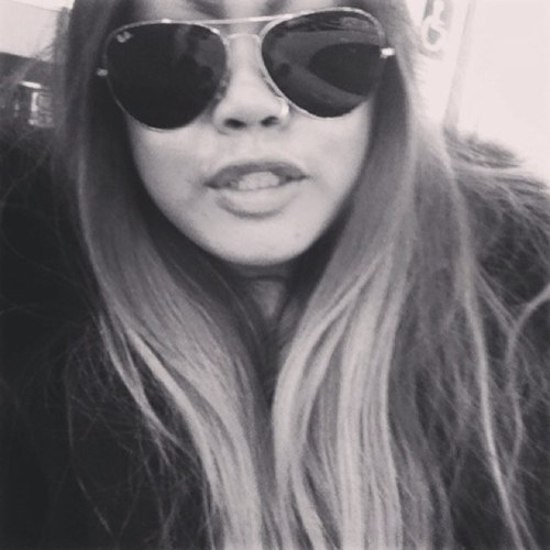 chrissytweets's profile picture. 