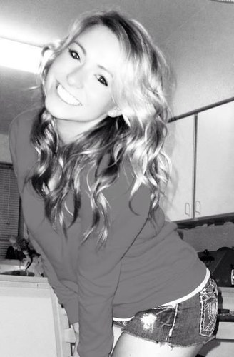 emkwasson's profile picture. 