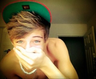 AustinGray97RP's profile picture. Known as the Tumblr Boy I'm 17! [RP/FL] #Taken by my princess @FauxForYou. I love you princess. Back-Up @AustinGray97BU