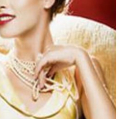 pearlsandgloves's profile picture. Darling! You are DIVINE.