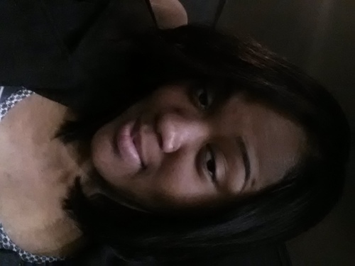 i.m a great person easy to get along with love to shop and meet new ppl