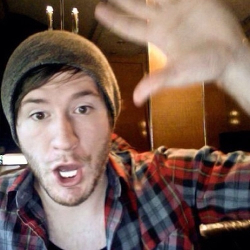 AdcmYoung_'s profile picture. Think how snug it'll be underneath our flannel when it's just you and me and the English Channel.