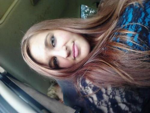 Cheyene Ashley Sulllivan is the name.. Sophomore at Greene County.. May 10th is the day.. Very out going, loves to have fun(: