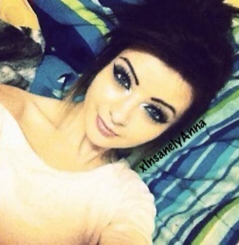 xInsanelyAnna's profile picture. Tonight would be the night that I'd fall for you. All over again. |Single, RP account|