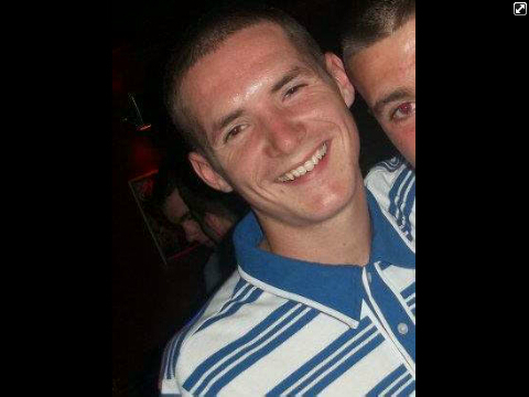 ch_rish09's profile picture. 