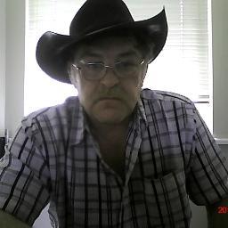 rolex740 rolex.mackenzie65@gmail.com SINGER SONG WRITER better writer than singer now ha ha ha lol