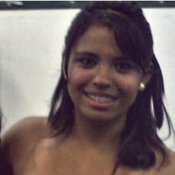 Pessoas perfeitas não mentem, não brigam, não erram e, principalmente, não existem.