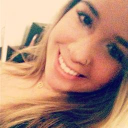 ~».Sou α αlєgяiα dє quєм αмα ..A tяistєzα dє queм odєiα ..E α ocupαçαo dє quєм iиvєjα.!