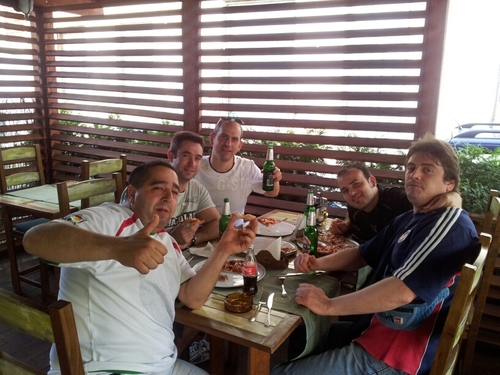 Familia, Amigos, Athletic Club