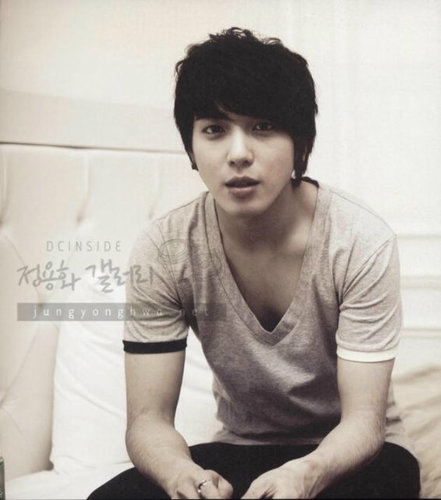 [V] @YaoiXEntertain• Yaoi[SEME]• 89lines• Vocalist CNBlue• ♥@PresdirYeol_YXe My Phoenix! He is Mine, since 04.01.12! Get off from him please• #SEMEfams