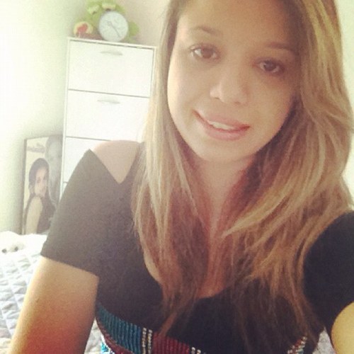 Sou como você me vê. Posso ser leve como uma brisa ou forte como uma ventania, Depende de quando e como você me vê passar. (Clarice Lispector)
