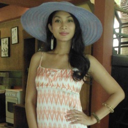 NadyaWowWowHitz's profile picture. 