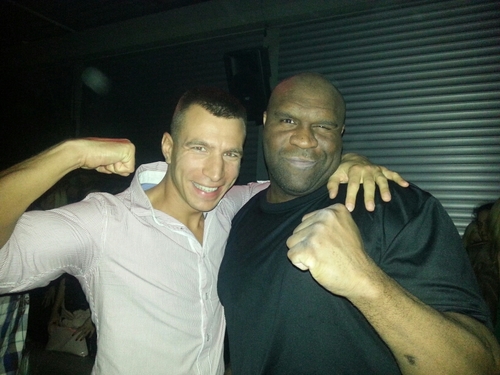 MixiBg's profile picture. 