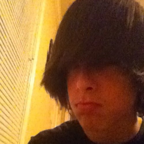 rodirguezemo's profile picture. Sup ppl who dnt knw me im a major role player and i love skatebording and screamo!and ima big drinker of MONSTER ..!!!!!