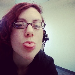 Reverie == Anime geek, photographer, model, cosplayer, gamer, dancer, cooking fanatic, random as sin. 
It's a pleasure.
http://t.co/zQgbgMZx