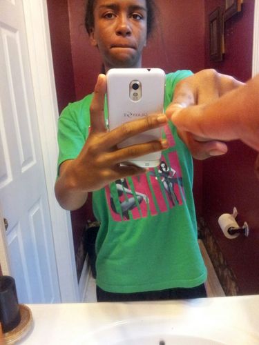 Ariyan03's profile picture. I'm the type of person that you don't want to mess with.