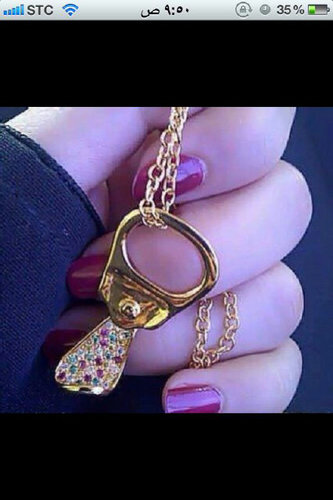 e7tweny12's profile picture. 