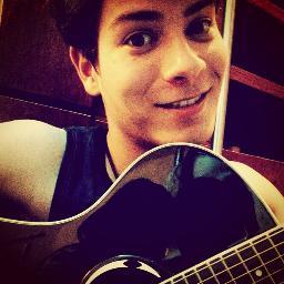 @Aguiarthur meu amor por você ultrapassa tudo , você é tudo pra mim , o sorriso mais lindo , eu te amo minha lifee! s2 Since : 13/02/12