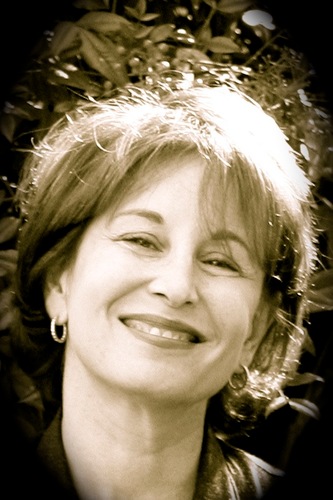 debsmulyan's profile picture. 