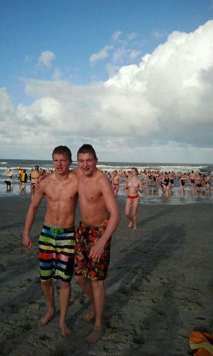 Robbieneter's profile picture. People still do this?