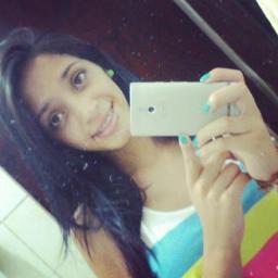 #Bonde : @_DamaStyls s2                                         Ela é um poço de qualidade e defeito , && cada jeito dela é uma emoção .