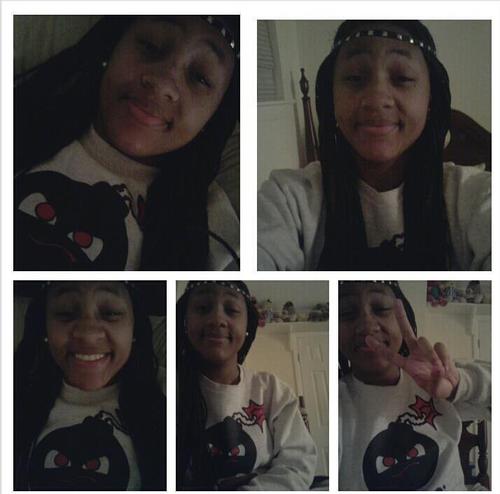 Frank Ocean Lovee. Follow me its all about lifee . By the way I'm siya : )