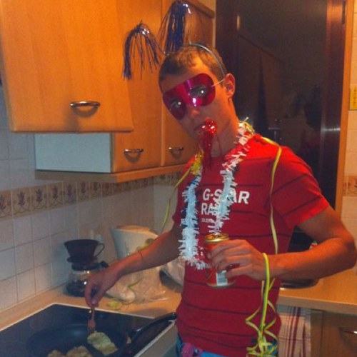 SleepingGuido's profile picture. Quick Boys!