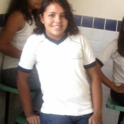 amoo por hip-hop, adoro minhas amgs @m_rockeira e @nemseiquemsou_ , louca, pq sem loucura não presta, e mais q td, sou feliz... segue aê!