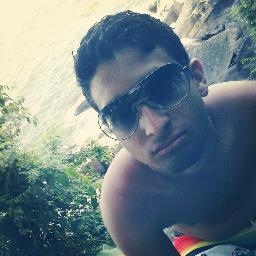 Nem um pouco normal, ate pq ninguém e muito normal -hm
