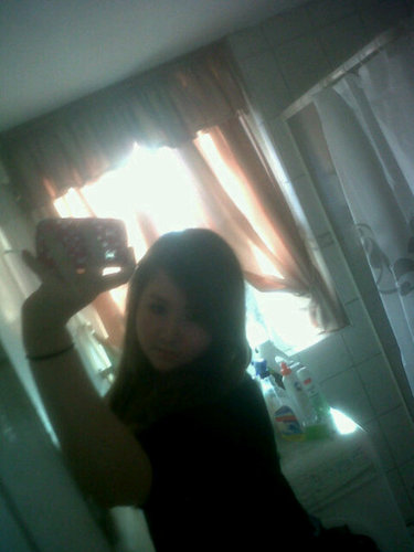 27DF6460 ♥ // Gianne me dushi , jennifer & samantha me bestiess x // davinci lammeschans 1B ♥ // 13 yearss x. // #teamkismo w/ gianne x // #teamsnor ! ♥