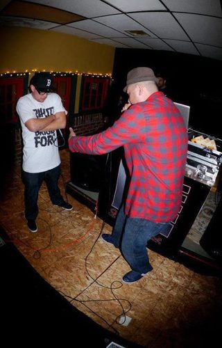 Blest One @BLEST1ABSCREW and  ChainsawMike @CHAINSAWMIKE909 comprise Destructive Criticism. Besides the beats & the rhymes, everything else is dope.