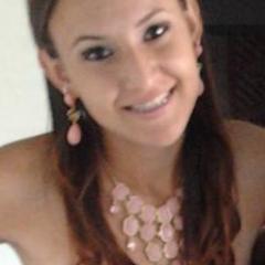 Pessoas passam,param,marcam,te esquecem e vão embora.
Deus entra,restaura,fica e transforma! *-*