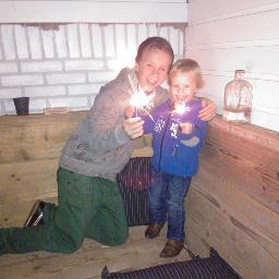 13 jaar/ iedereen is gezellig;) /polstokverspringen/ music&sport
