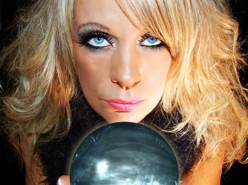 Regarded by many as one of the UK's leading Psychic Mediums. Kent based psychic clairvoyant Anita Shean's readings are in demand the world over