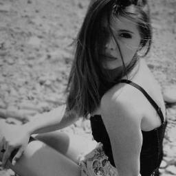 @ZoeQuienTeAma ← FollowHer