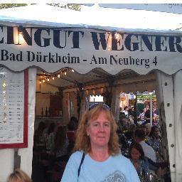 DebbeF's profile picture. 